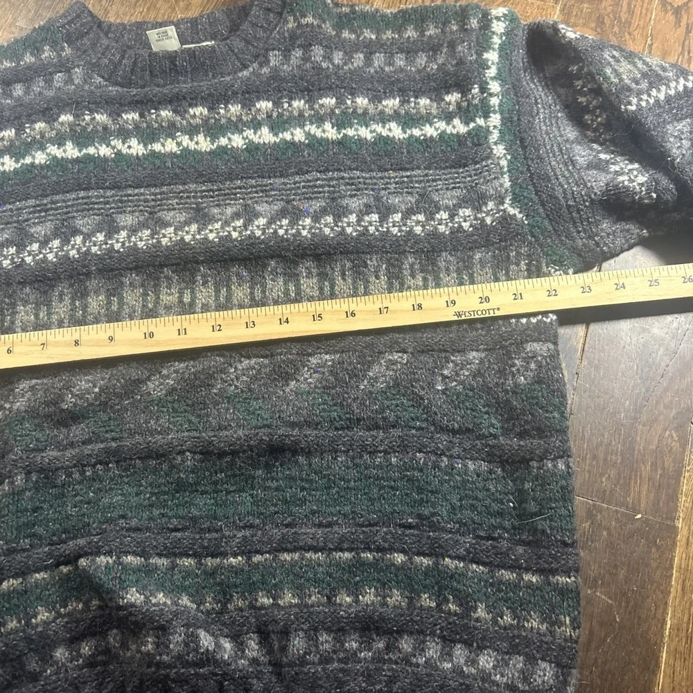 Vintage Eddie Bauer Sweater Mens Large Gray Green‎ Aztec Wool Blend Fair Isle